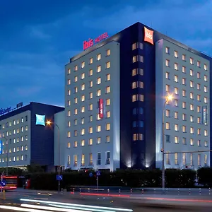 3* ホテル イビス レドゥータ