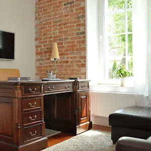 Be Well 3-rooms With Parking And Garden Apartment